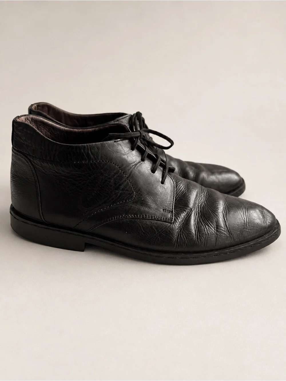 Men's Black Leather Chukka Boots - Classic Lace-Up